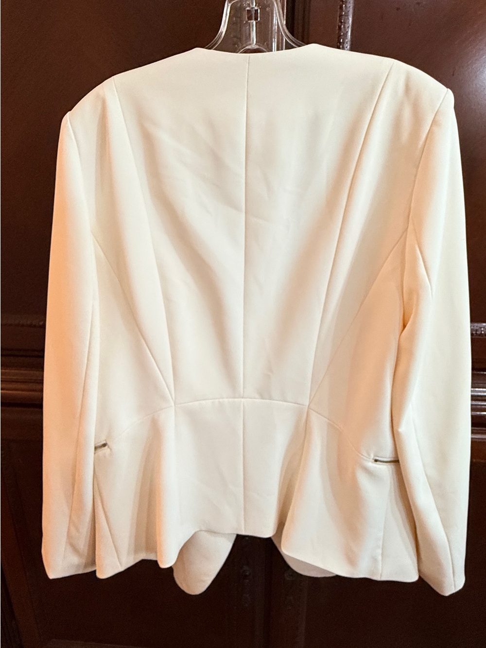 White House Black Market EUC 
Cream Waterfall Blazer w/two 
Zip pockets Size 14 - Picture 5 of 11